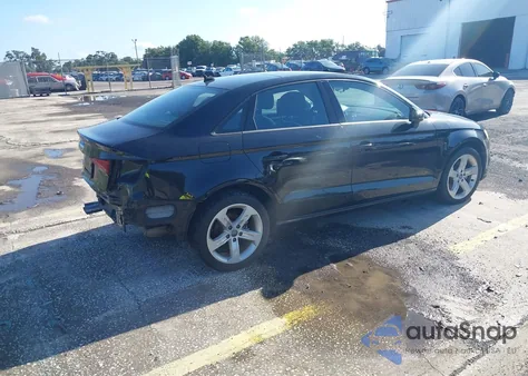 2017 Audi A3 2.0T Premium z USA, uszkodzony, nr VIN WAUAUGFF6H1044312